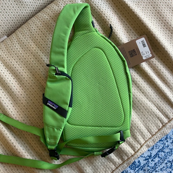 Patagonia Atom Sling Bag 8L NWT - Picture 2 of 3